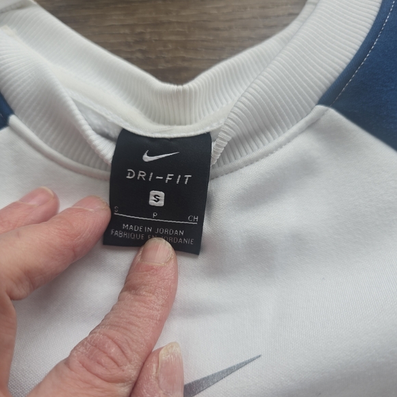 Nike White Crewneck Sweatshirt with Navy Raglan Sleeves - Picture 2 of 3